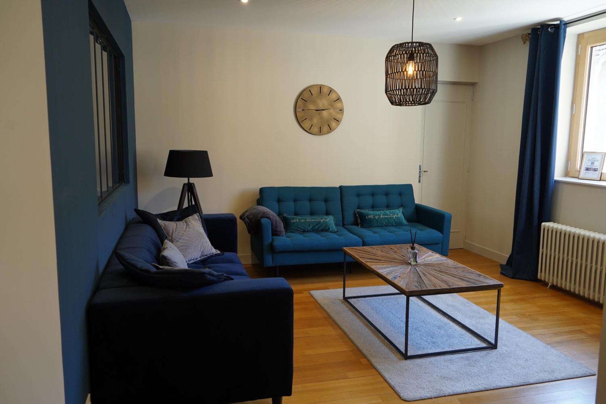 Les Suites Gueguen Chablis Exteriör bild